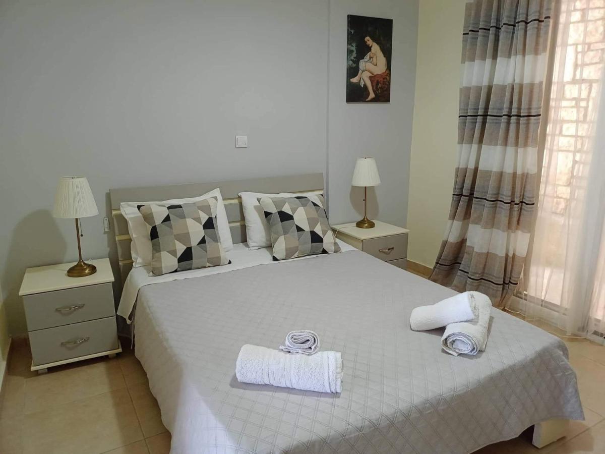 Lovely View Apartments Himare Exterior photo
