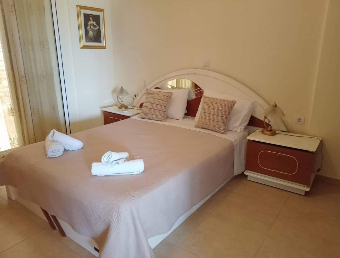 Lovely View Apartments Himare Exterior photo