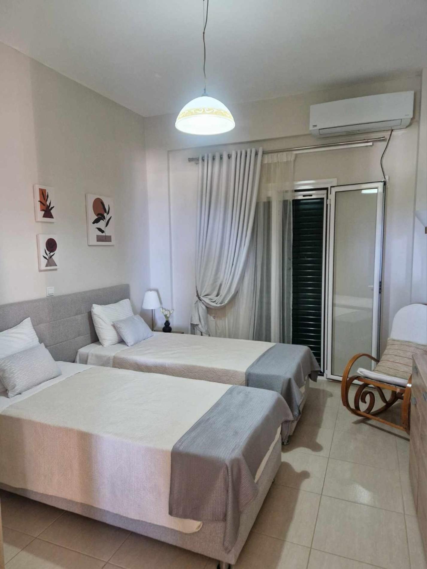 Lovely View Apartments Himare Exterior photo