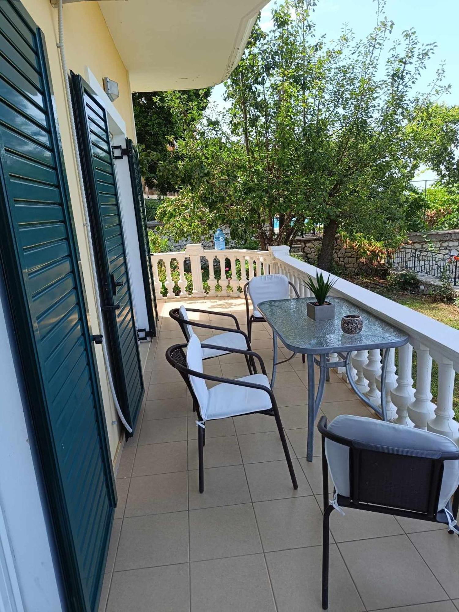 Lovely View Apartments Himare Exterior photo