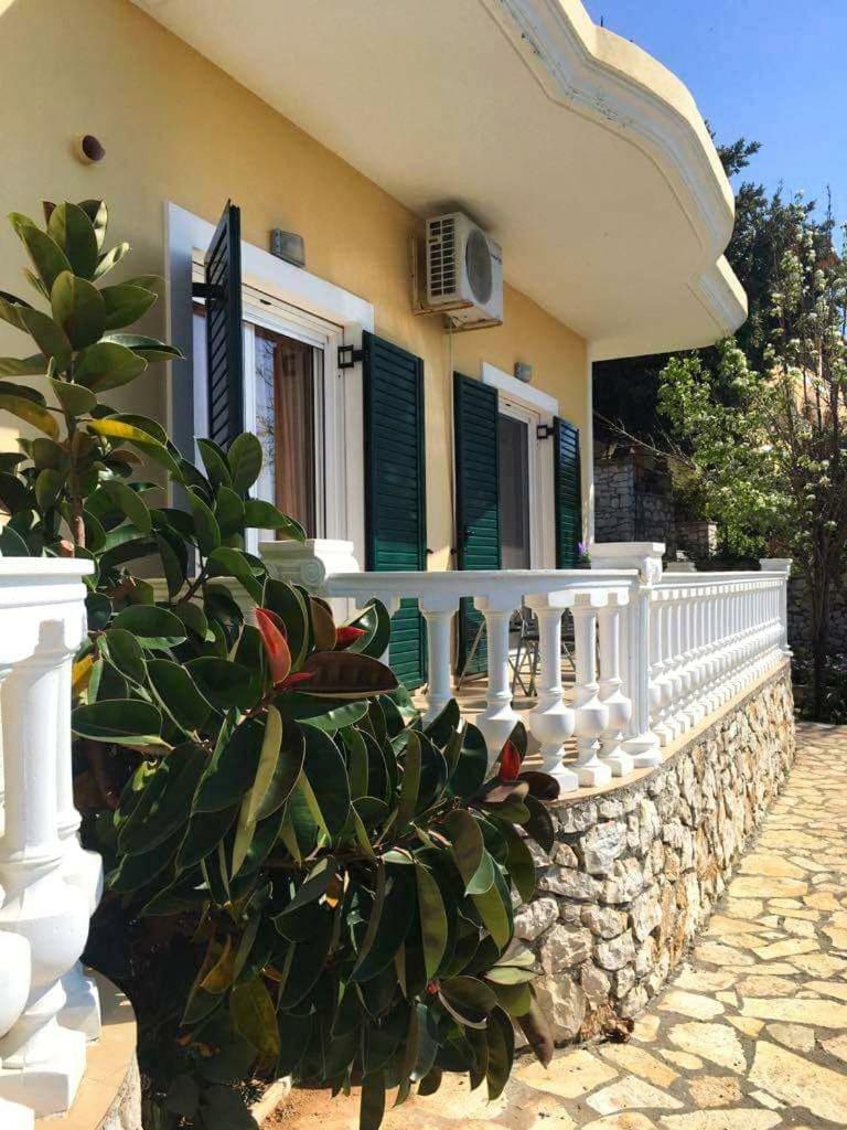 Lovely View Apartments Himare Exterior photo